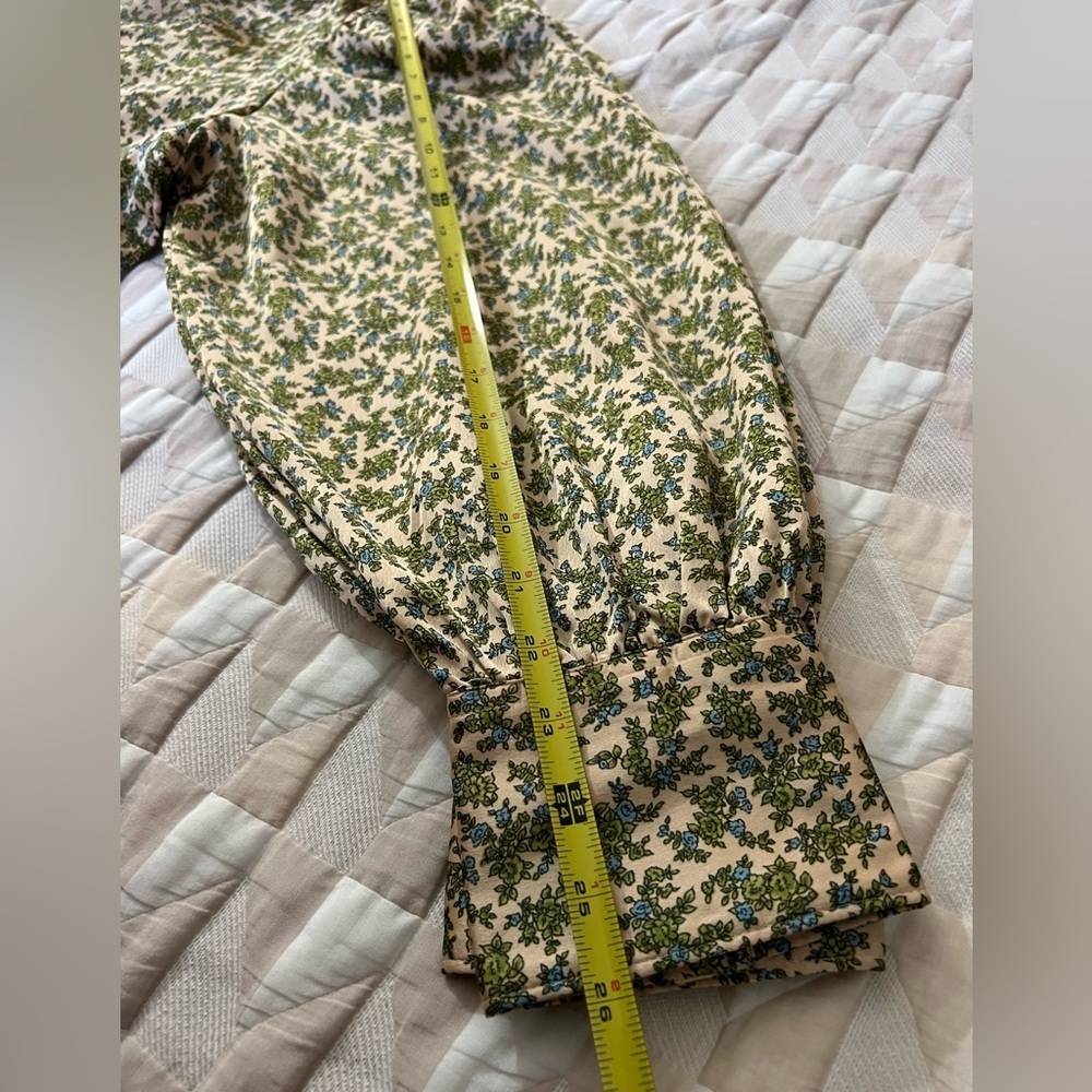 Levi's Floral Blouse - Green and Cream Size XL - Picture 13 of 14